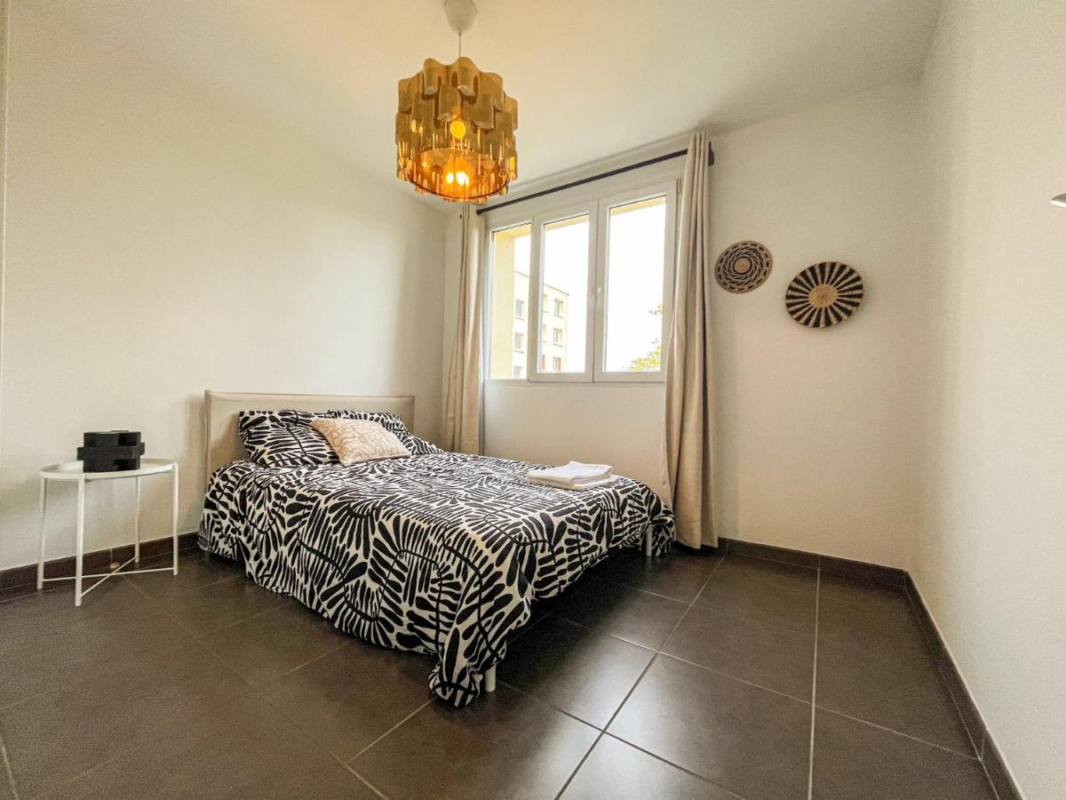 Suite Fanette Vénissieux Extérieur photo