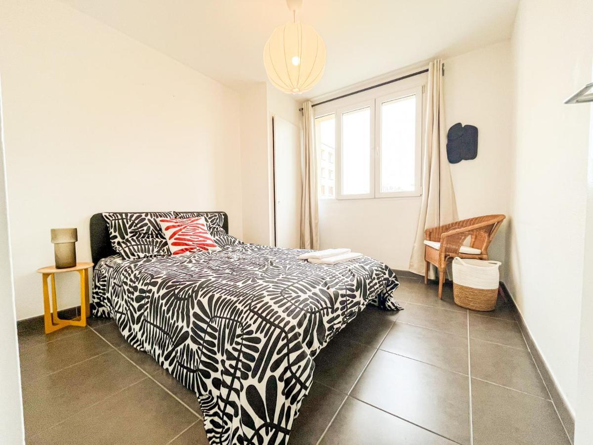 Suite Fanette Vénissieux Extérieur photo