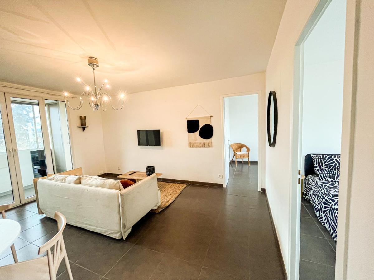 Suite Fanette Vénissieux Extérieur photo